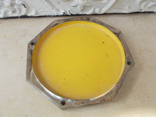 Picks up vintage advertising money Gitanes