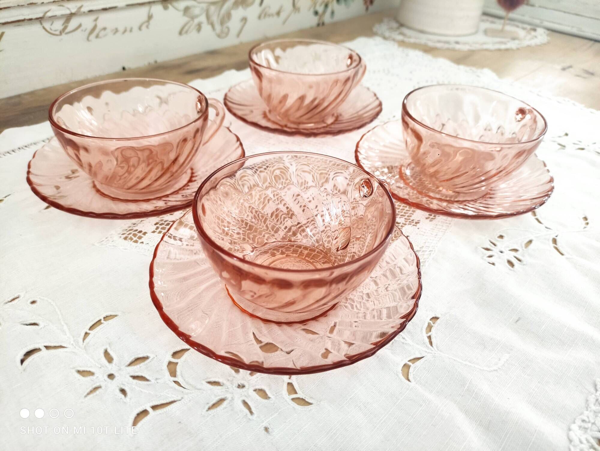 Set of 4 vintage tea cups or long coffee in rosaline Arcoroc France