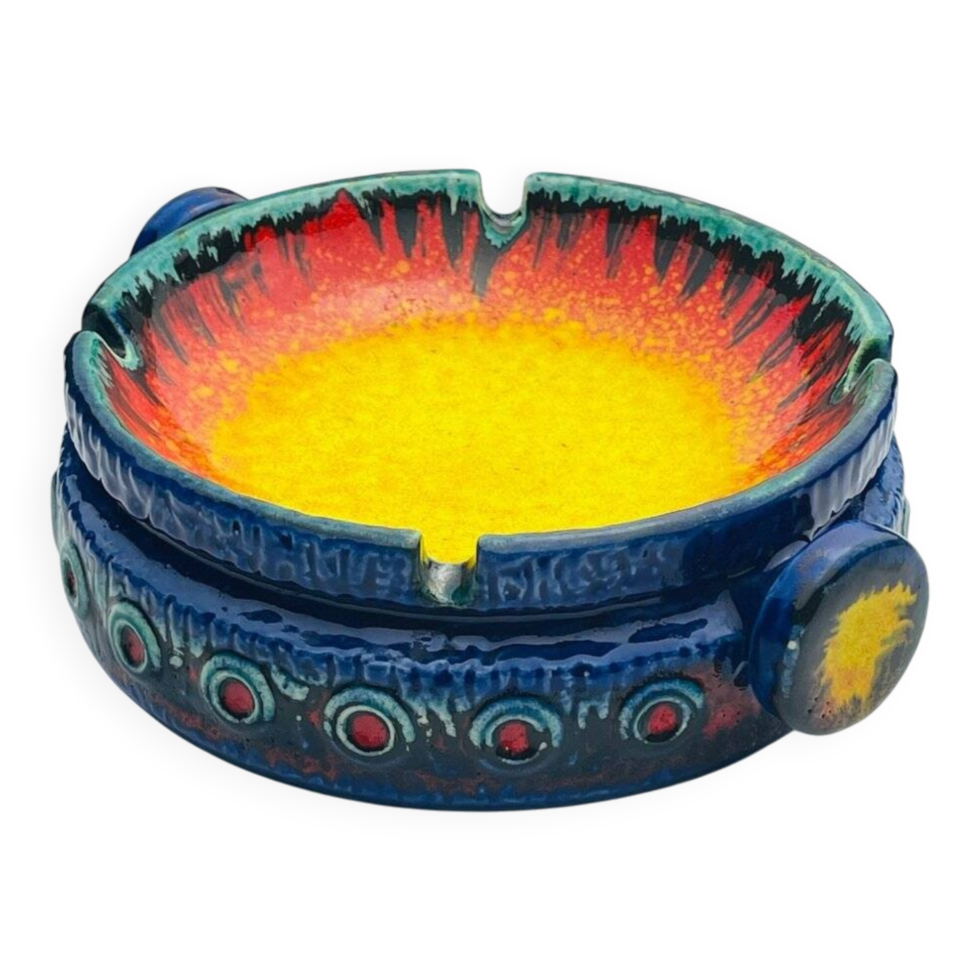 Relief Series Saturn ashtray in ceramic attributed to Dümler & Breiden, West Germany, 1970s.