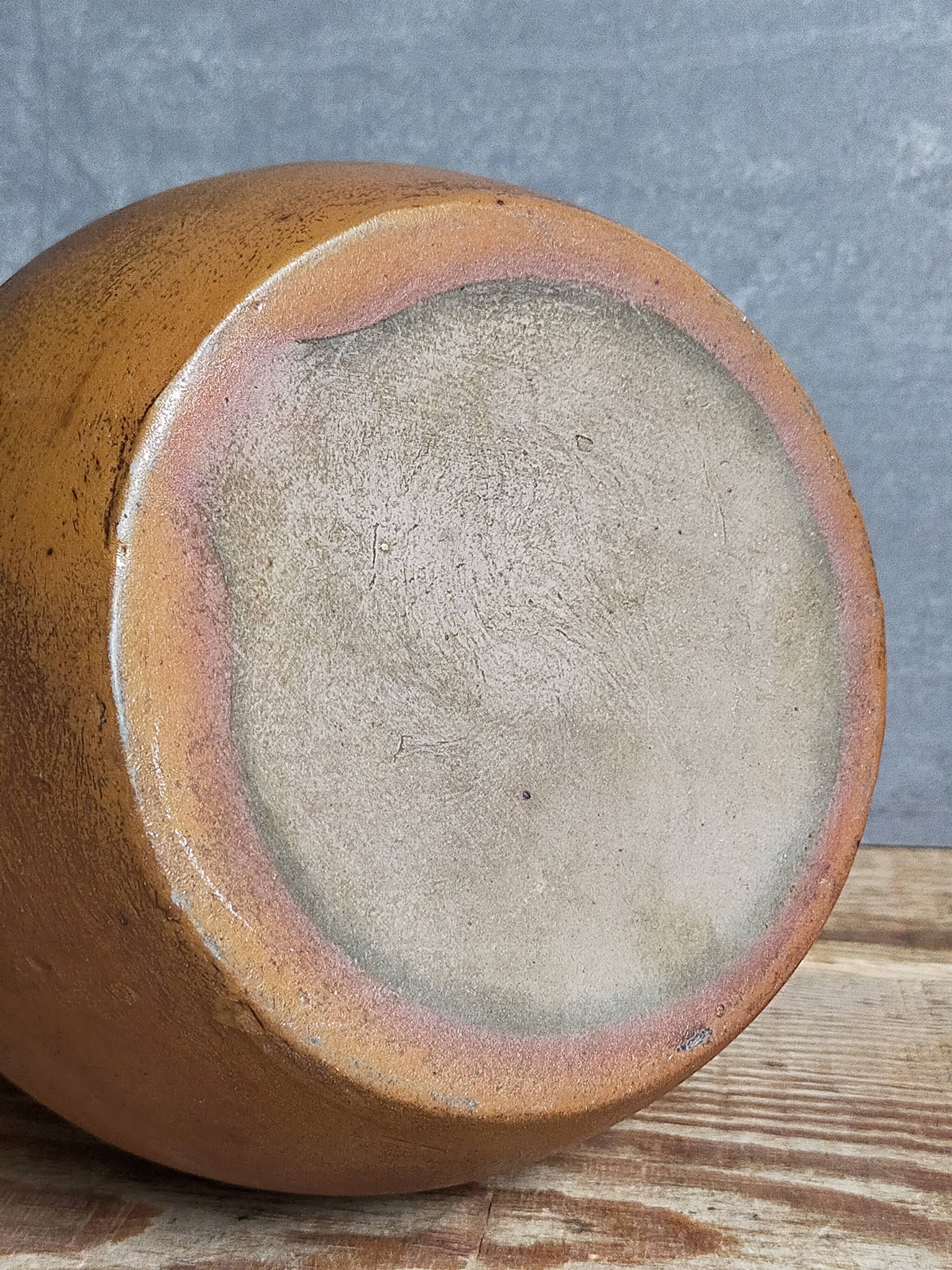 Pitcher Art-Populaire in ancient sandstone