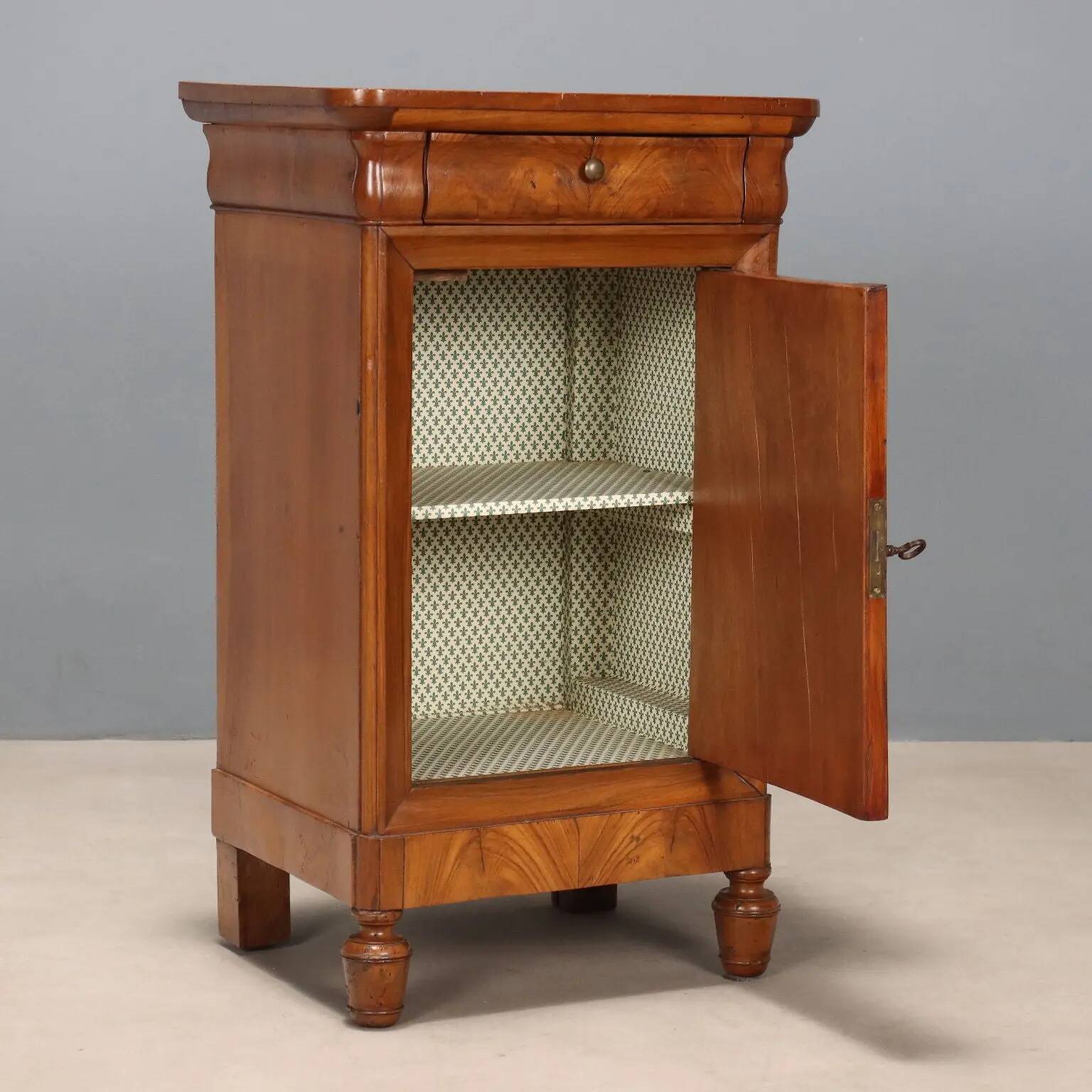 Antique walnut and walnut burl bedside table, Italy, 19th century.