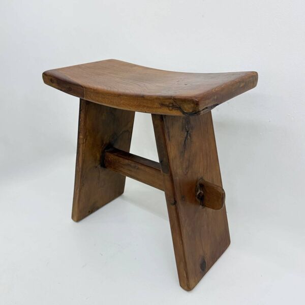 Tabouret en bois massif de style brutalisme Japandi, années 1970