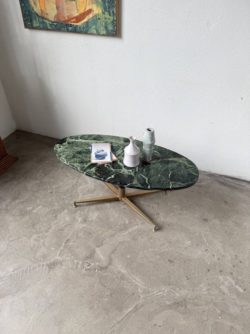 Table basse en marbre vert et laiton par Michel Kin pour Arflex