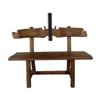 Brutalist bench bull's head file