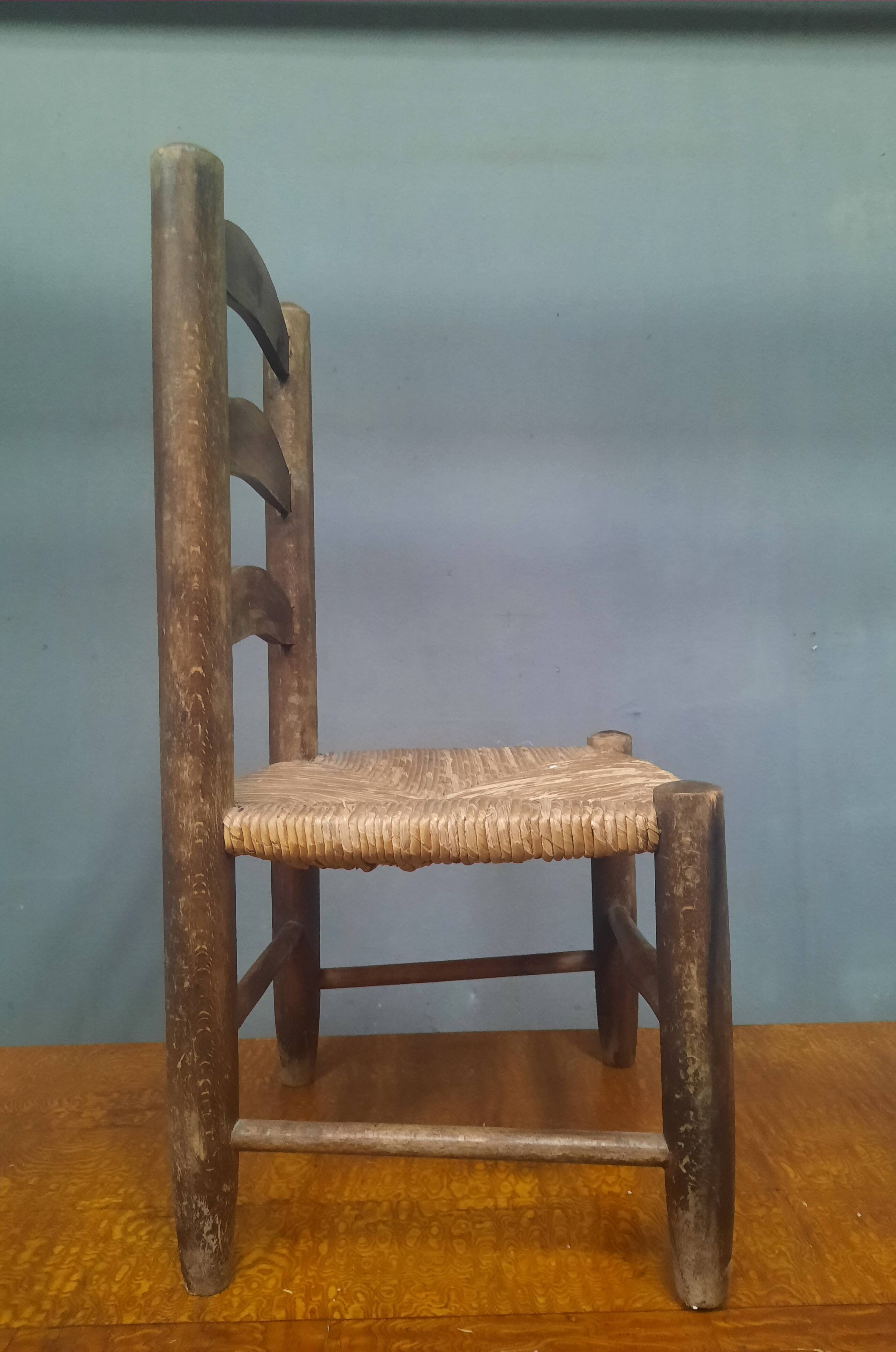 Straw children's chair