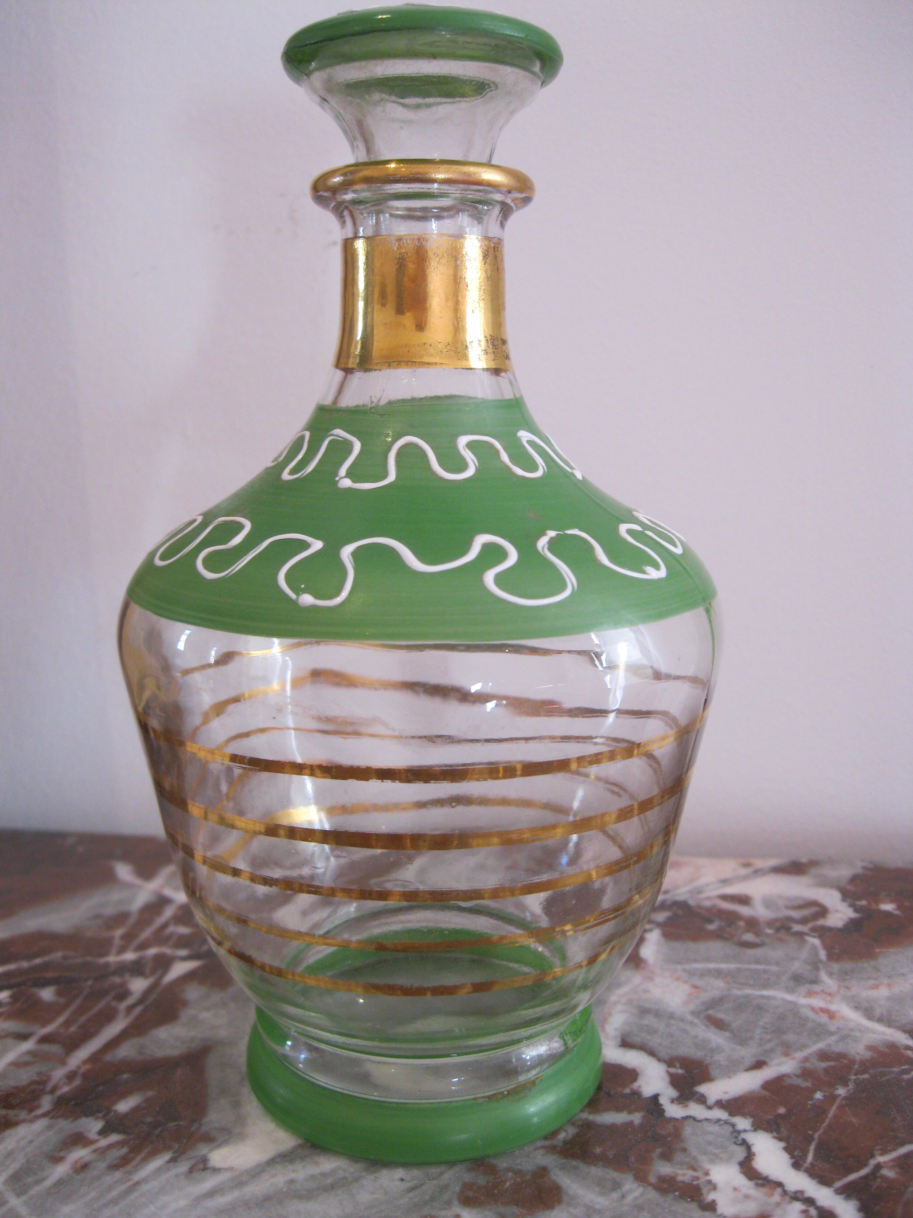 Carafe Art Déco verte et dorée