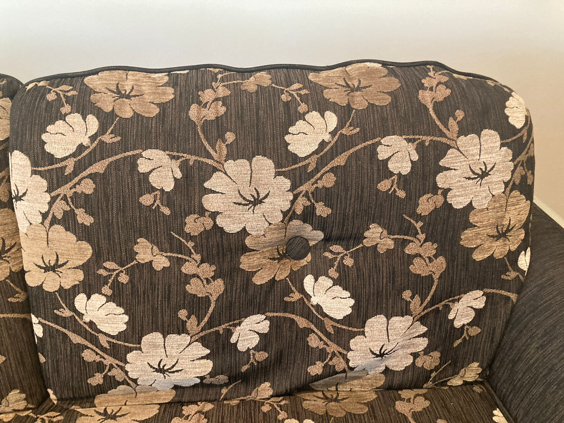 Two-seater sofa