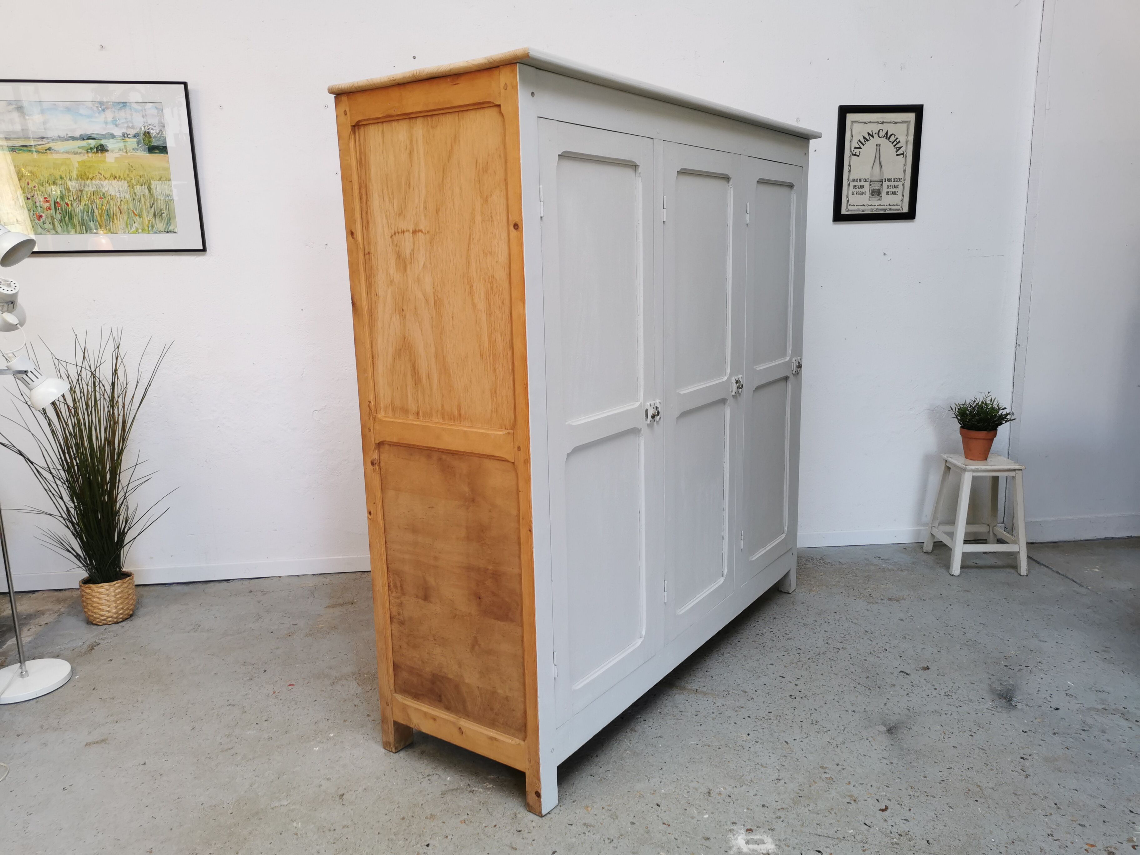 Vintage Parisian wardrobe