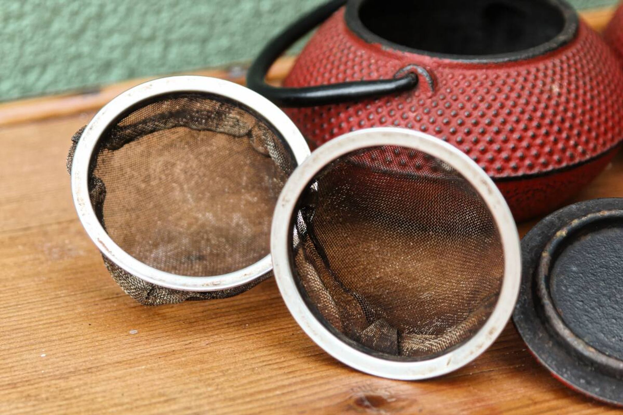 Pair of individual Japanese teapots