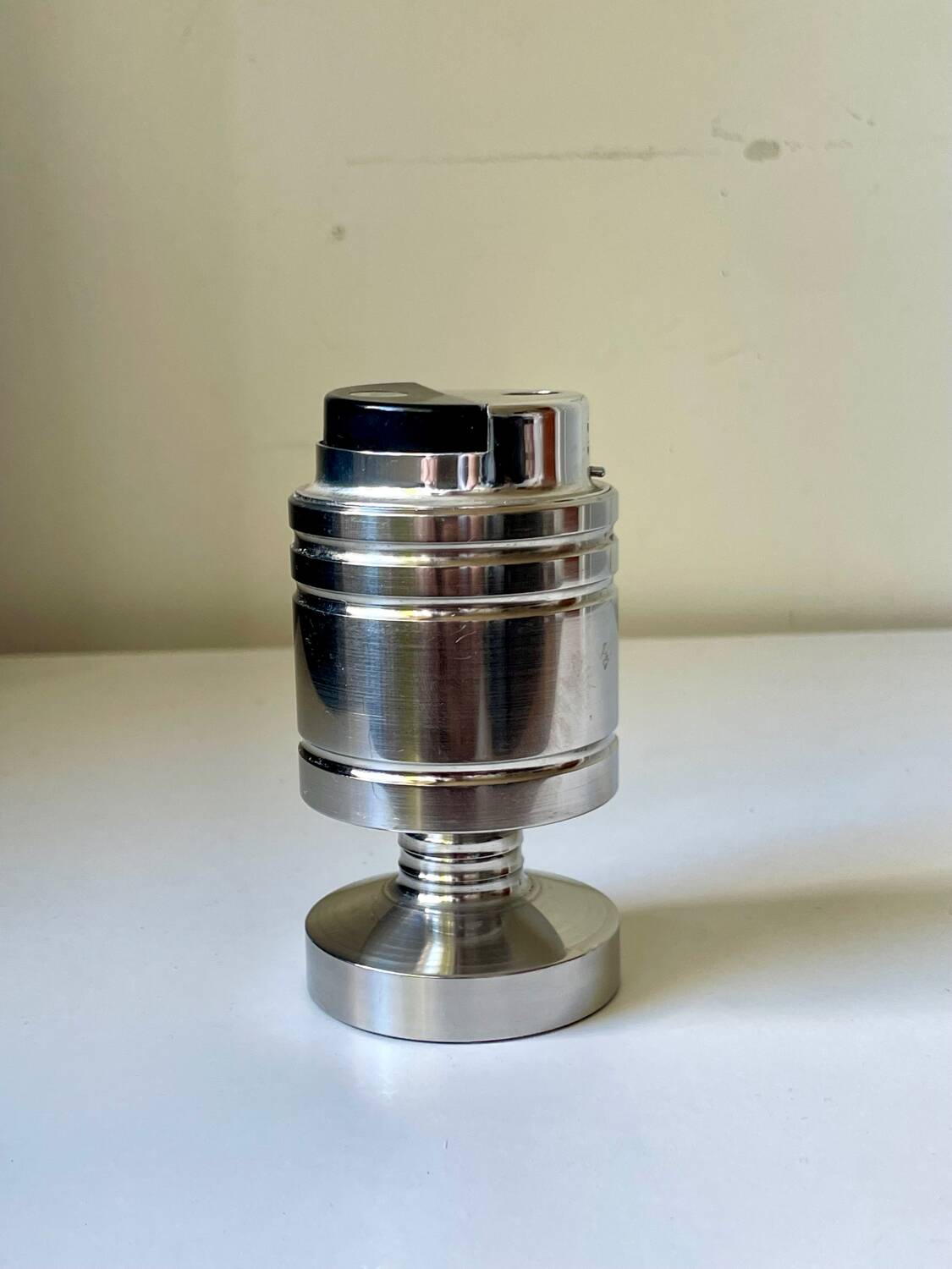 Briquet de table moderniste vintage en métal, Japon