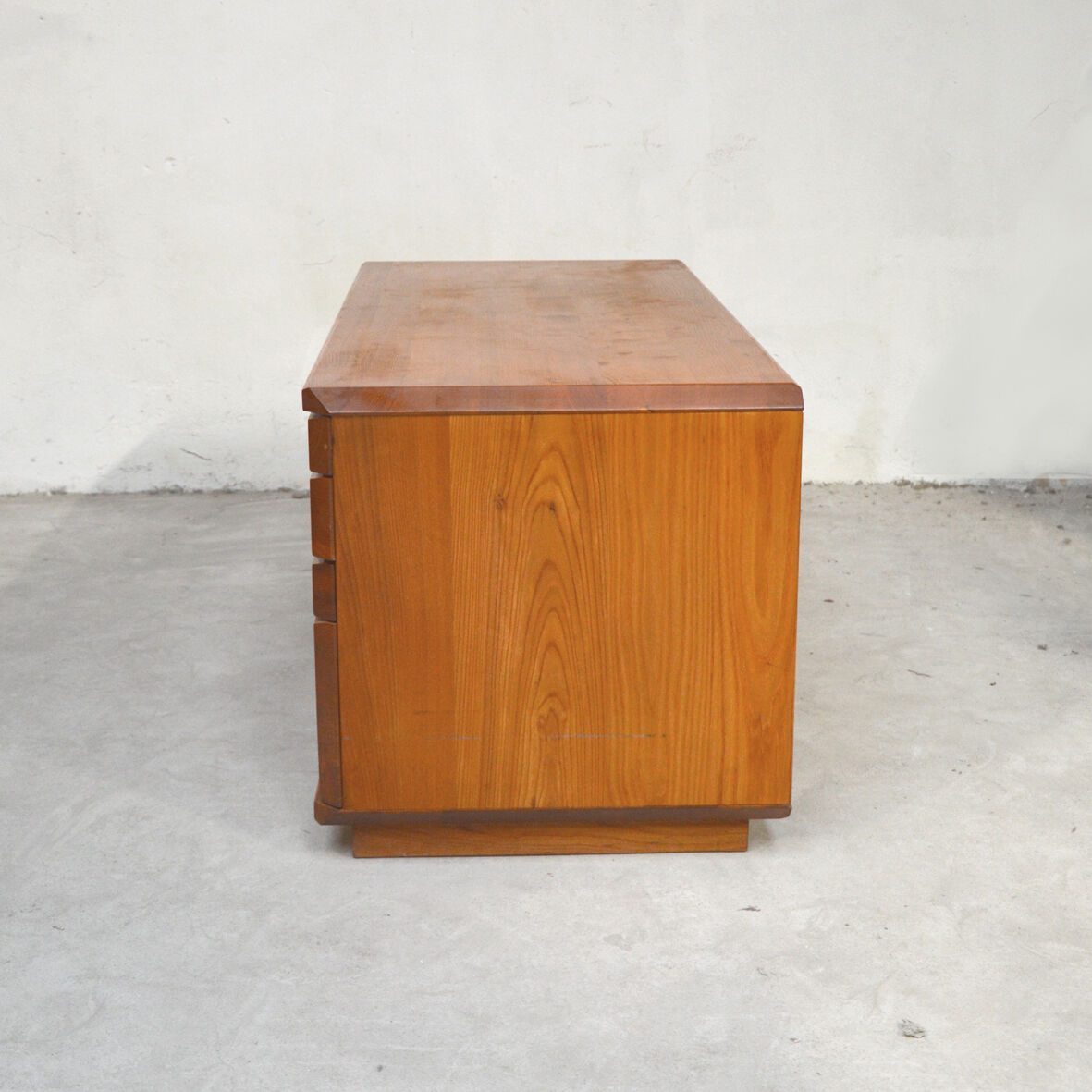 R40 sideboard by Pierre Chapo, 1970