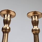Paire de deux bougeoirs anciens français en bronze, vers 1890