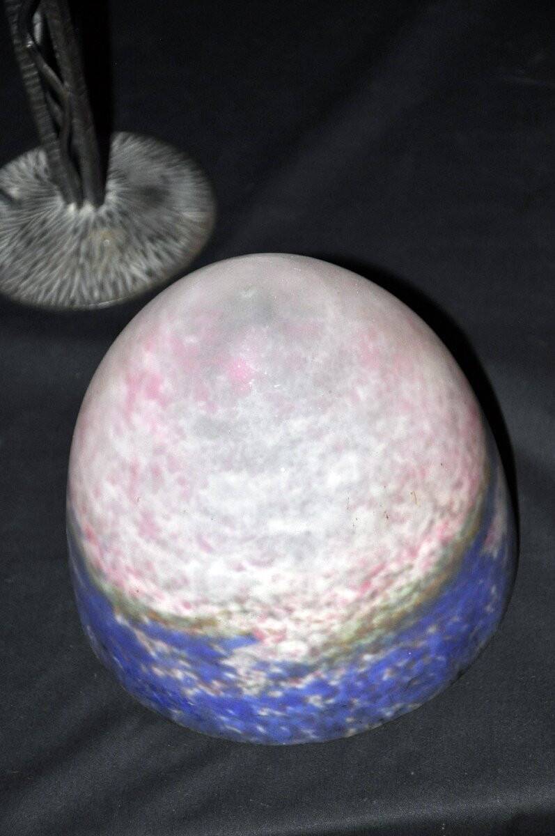 Lamp circa 1925, lampshade signed Muller Frères, wrought iron base