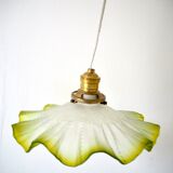Green glass flower suspension