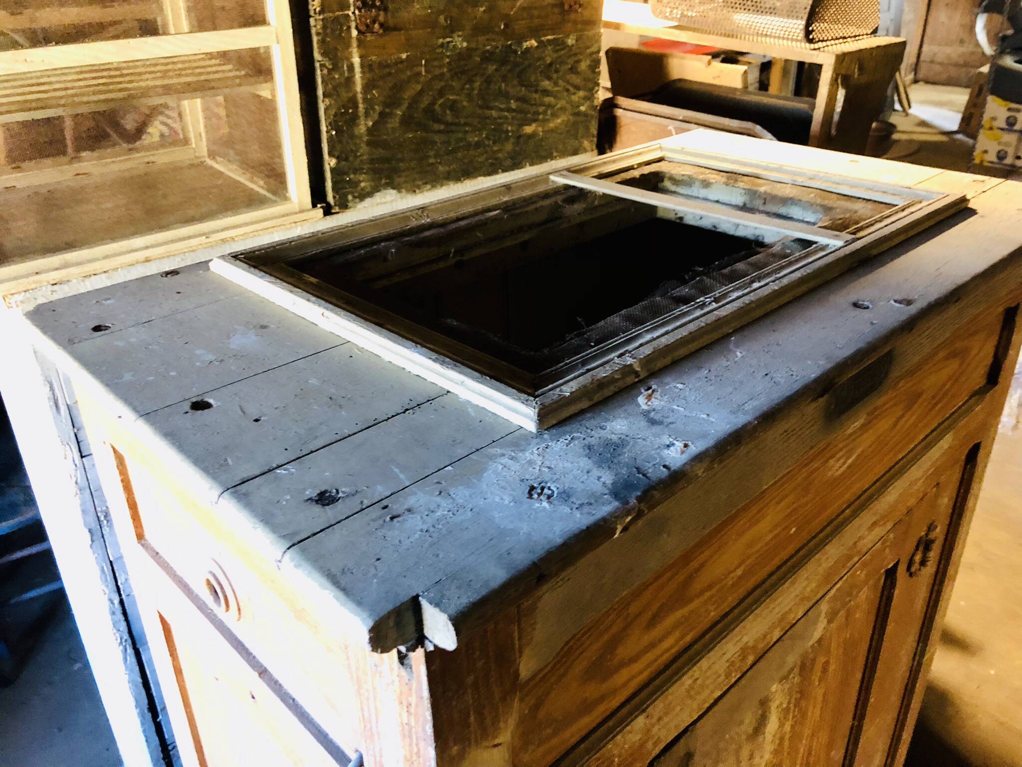 Large Fridge - Cabinet in a pretty Dijon patina from the 1900s