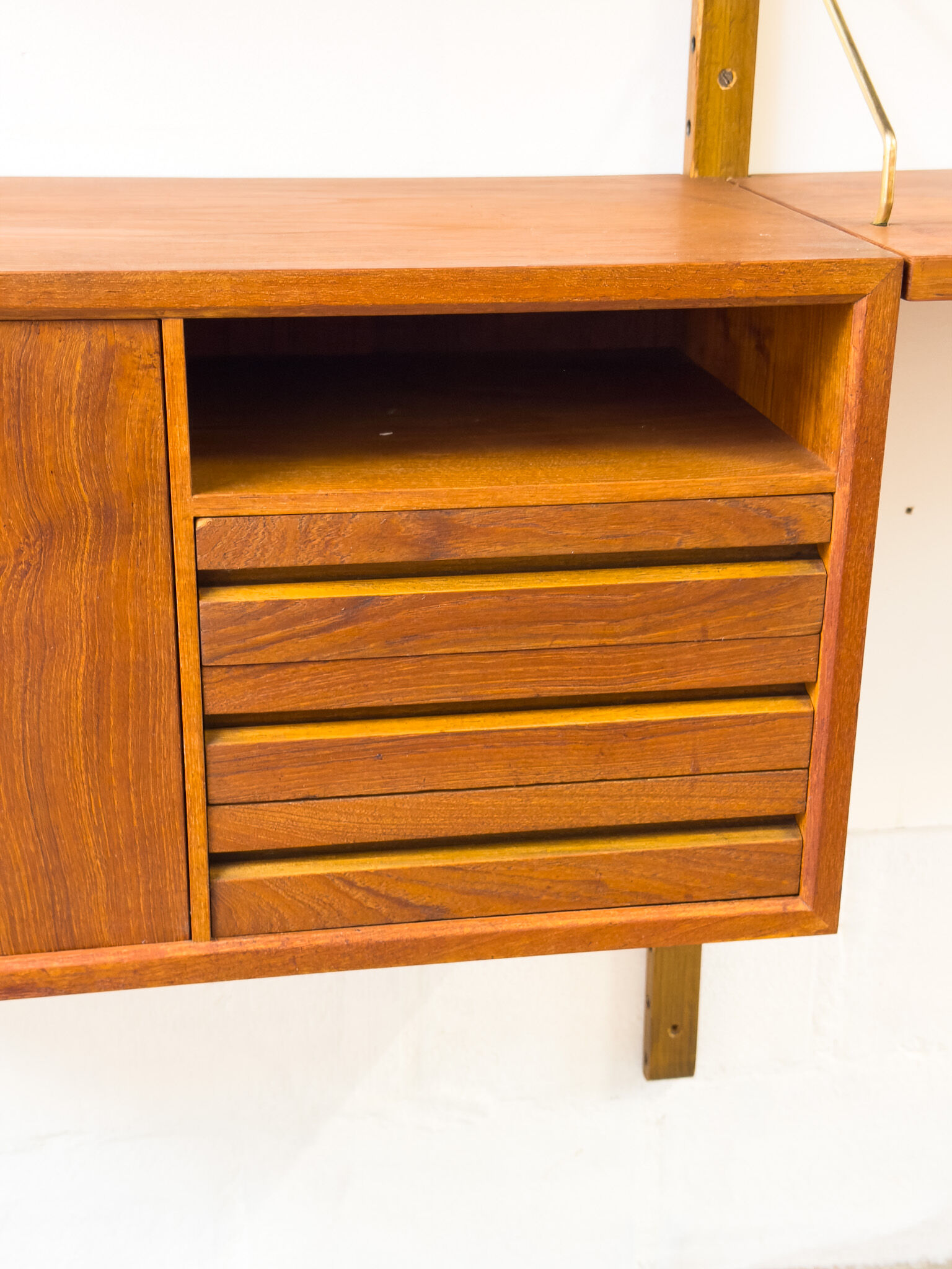 Poul Cadovius wall unit