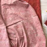 Large red tablecloth for 8 places and napkins