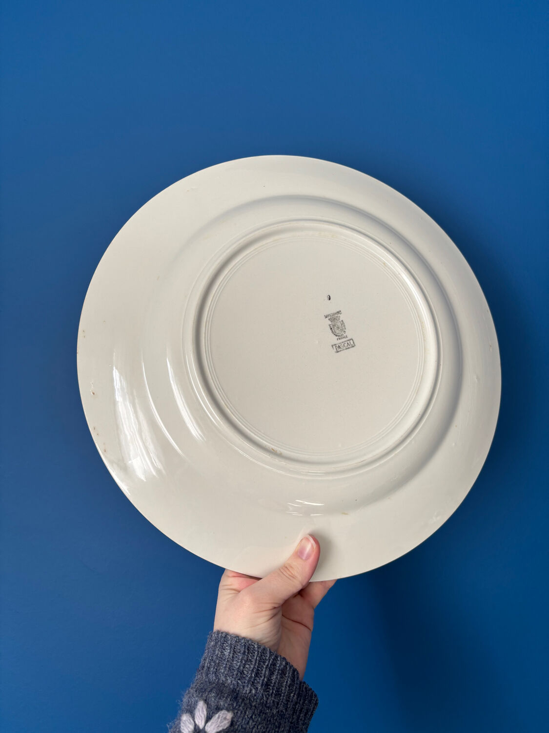 Round plate Digoin Sarreguemines Pascal green – vintage serving plate