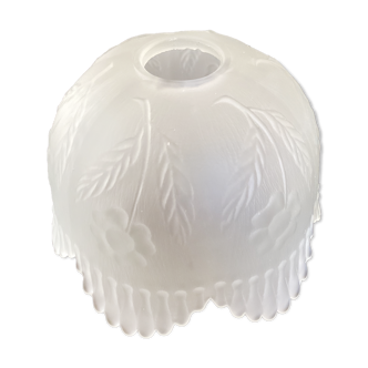 White globe in vintage worked glass dimension