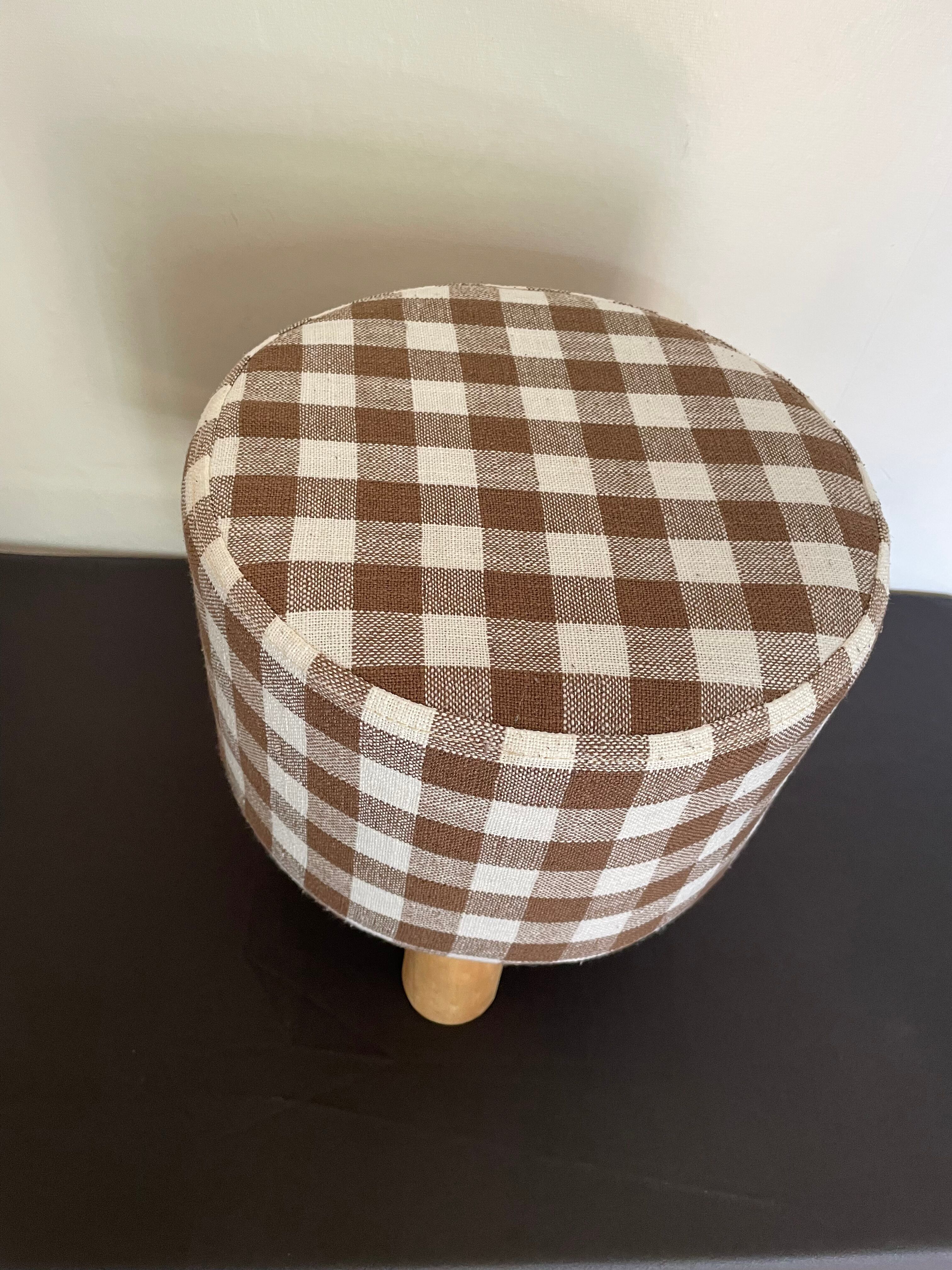 Children's pouf in Vichy chocolate fabric H28 X L 24