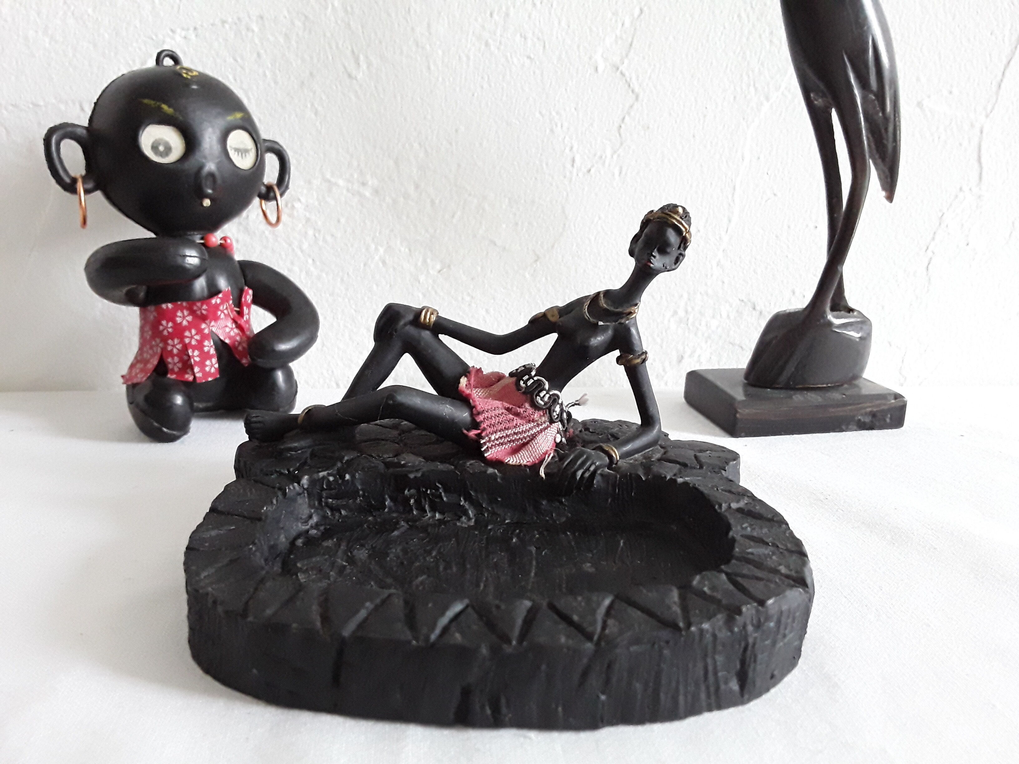 Ashtray colonial art of the 50s