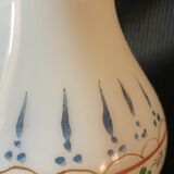 Vase balustre en opaline véritable décors émaillé XIX° siècle