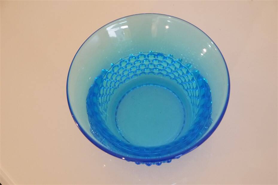 Finnish glass vase by Saara Hopea 1970