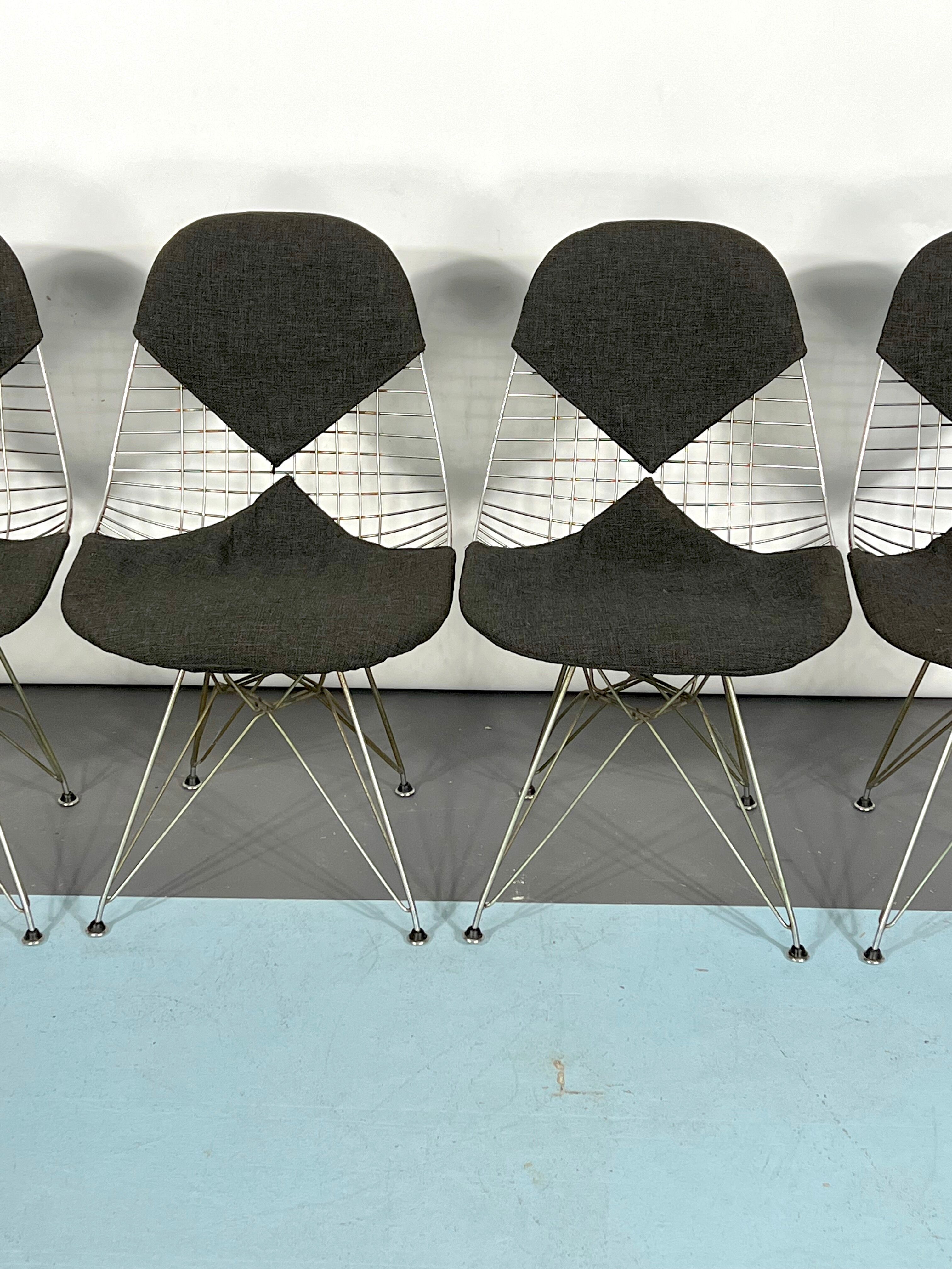 Mid-century Modern Set of four DKR Bikini Chairs by Charles Eames