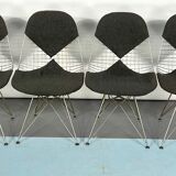 Mid-century Modern Set of four DKR Bikini Chairs by Charles Eames