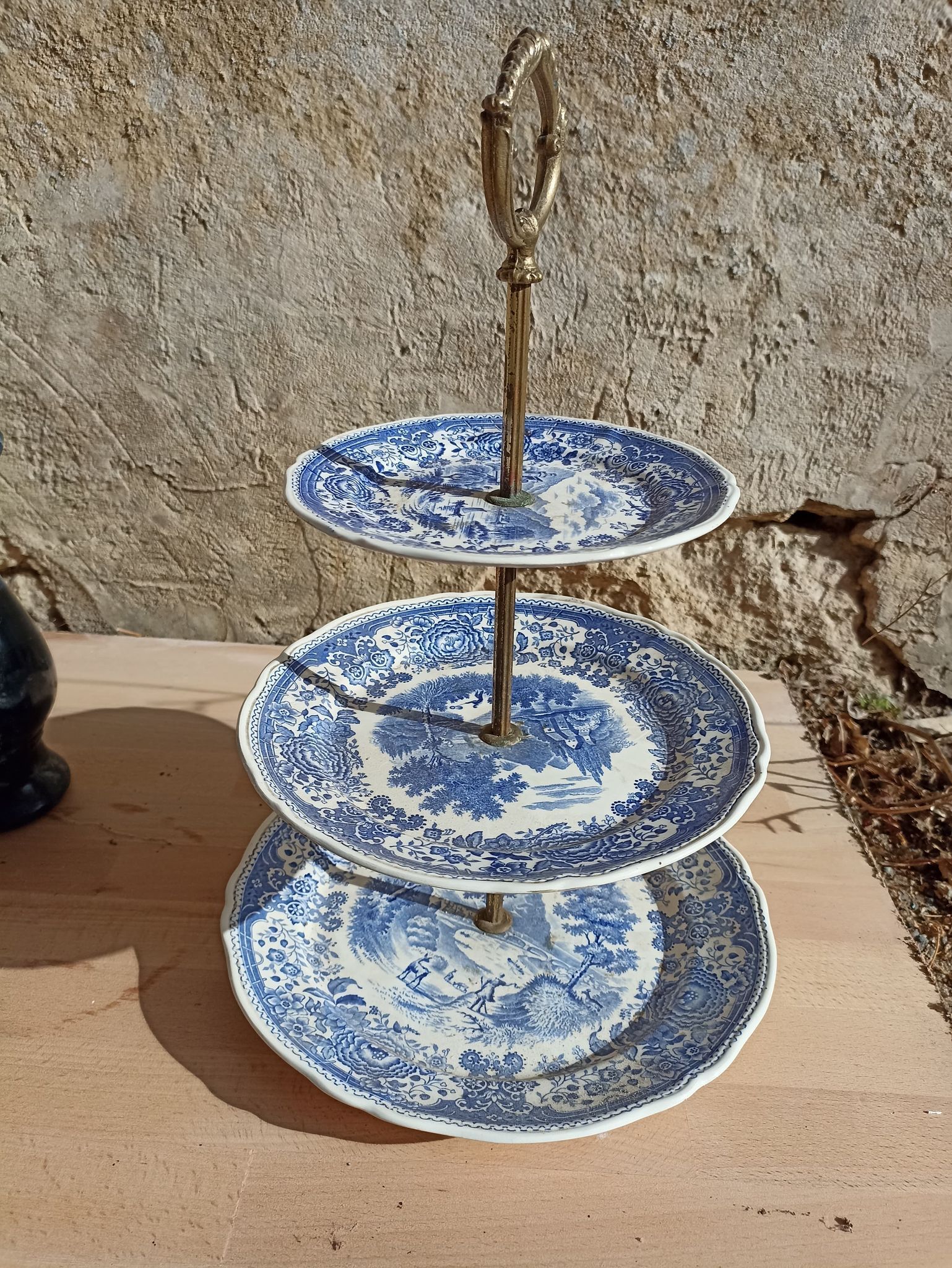 Serviteur 3 plateaux villeroy & boch burgenland de couleur bleu