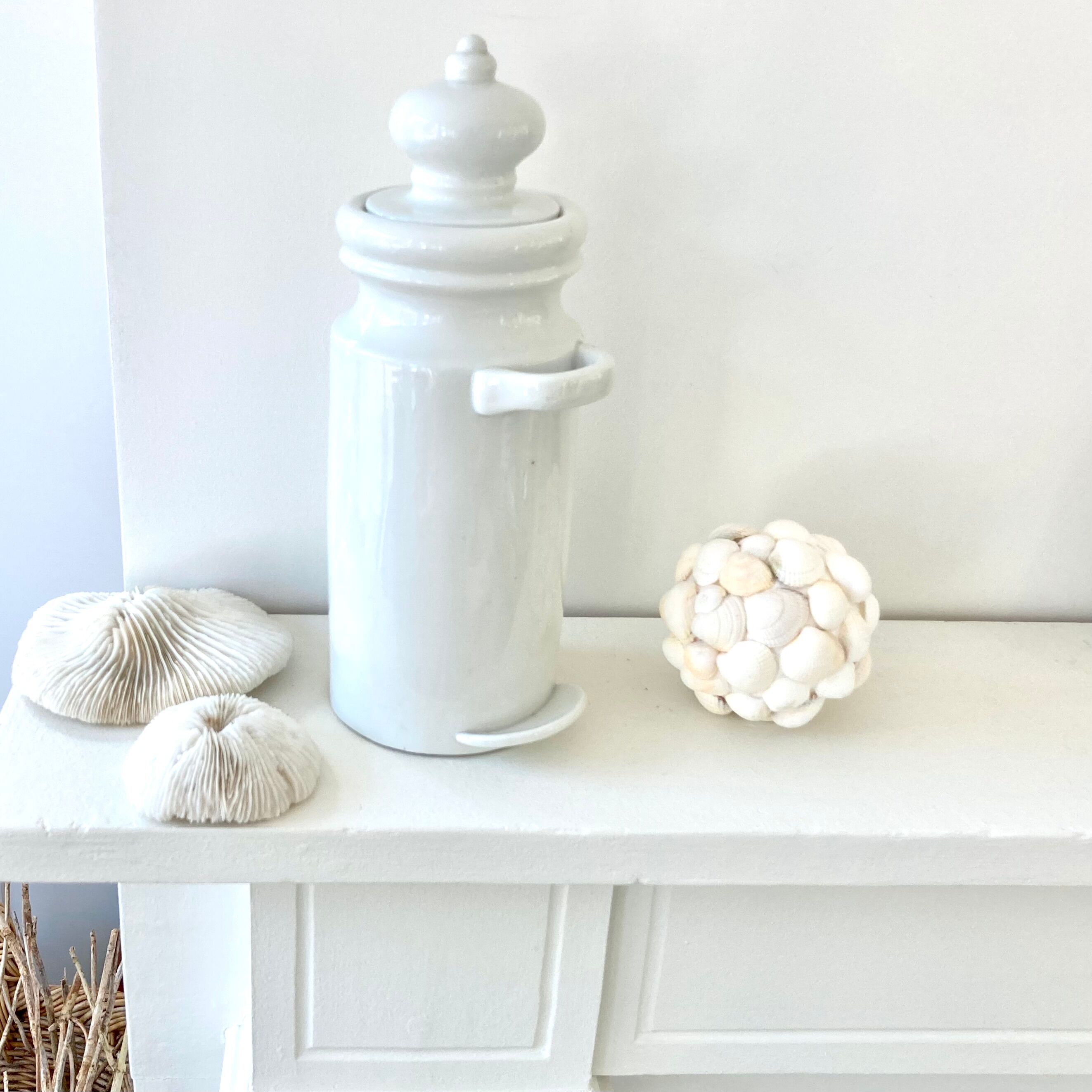 Ceramic pot