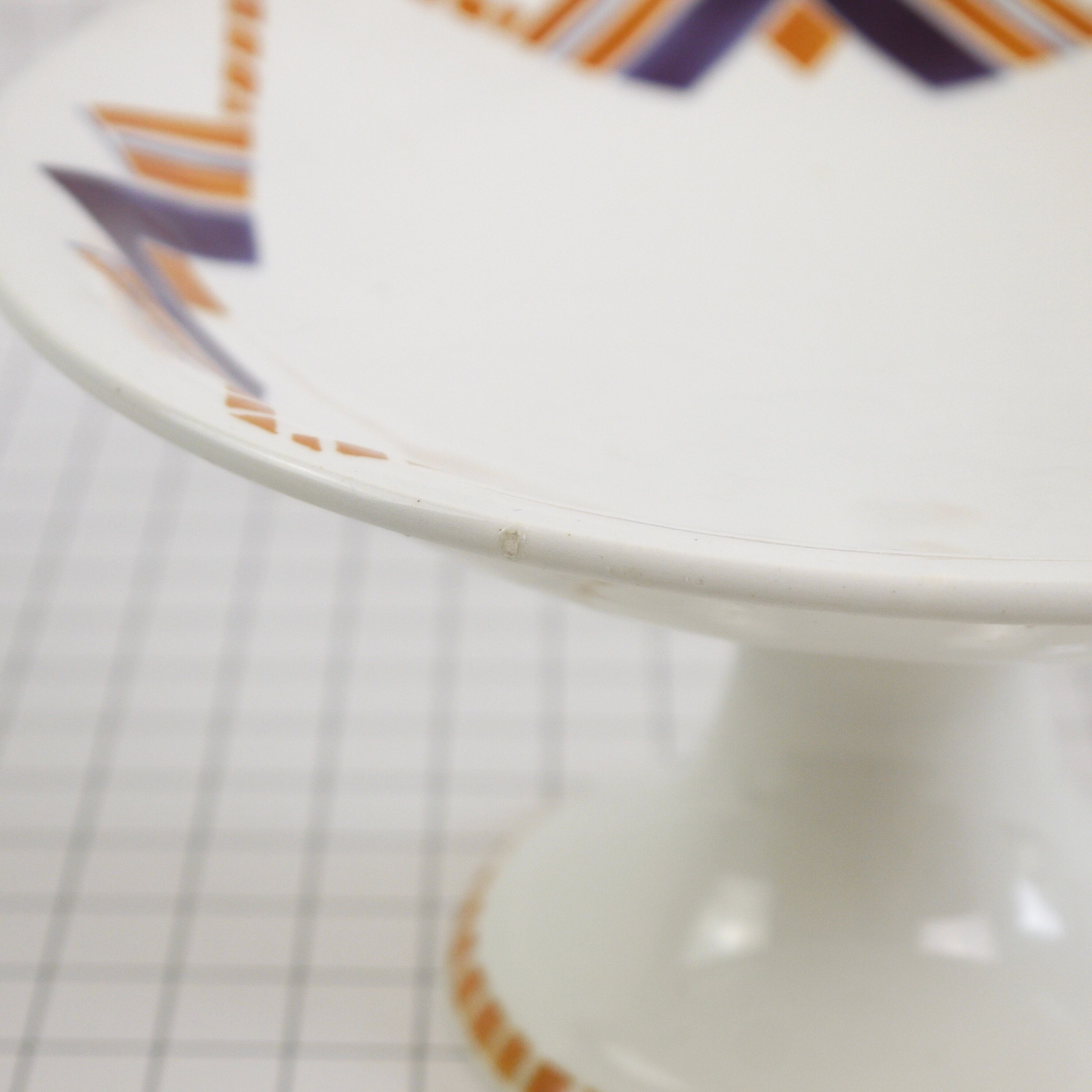 Display cake, compote mill of wolves