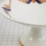 Display cake, compote mill of wolves