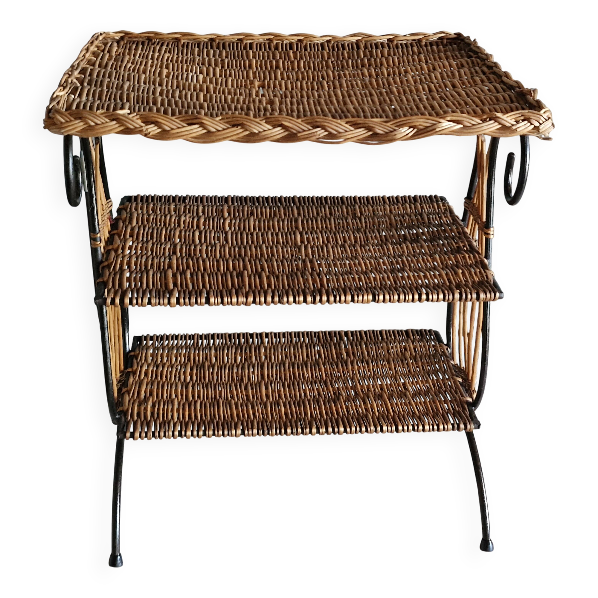 Small antique piece of furniture from the 1960s made of rattan and wrought iron in the shape of a lyre.