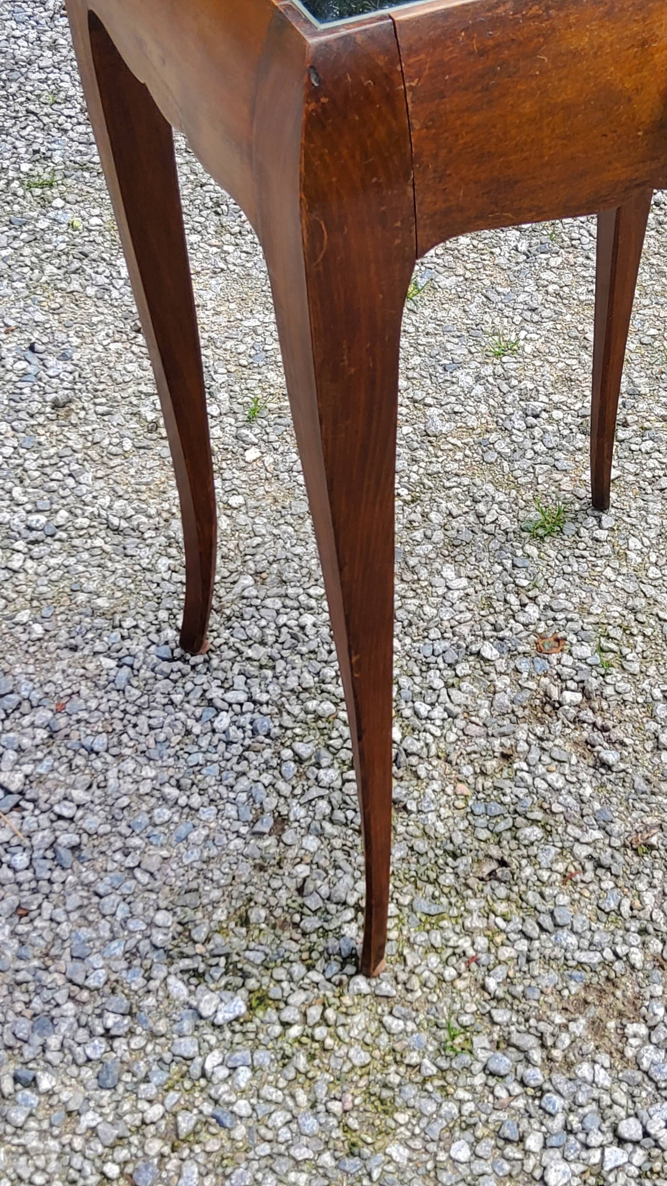 Vintage side table from the 30s/50s in beech and mirror top