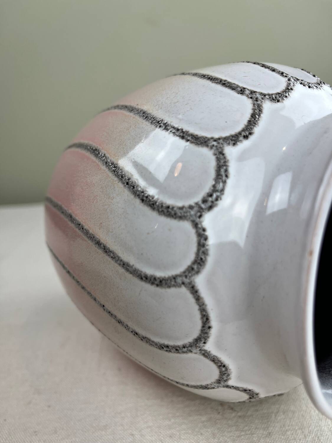 Strehla ceramic vase