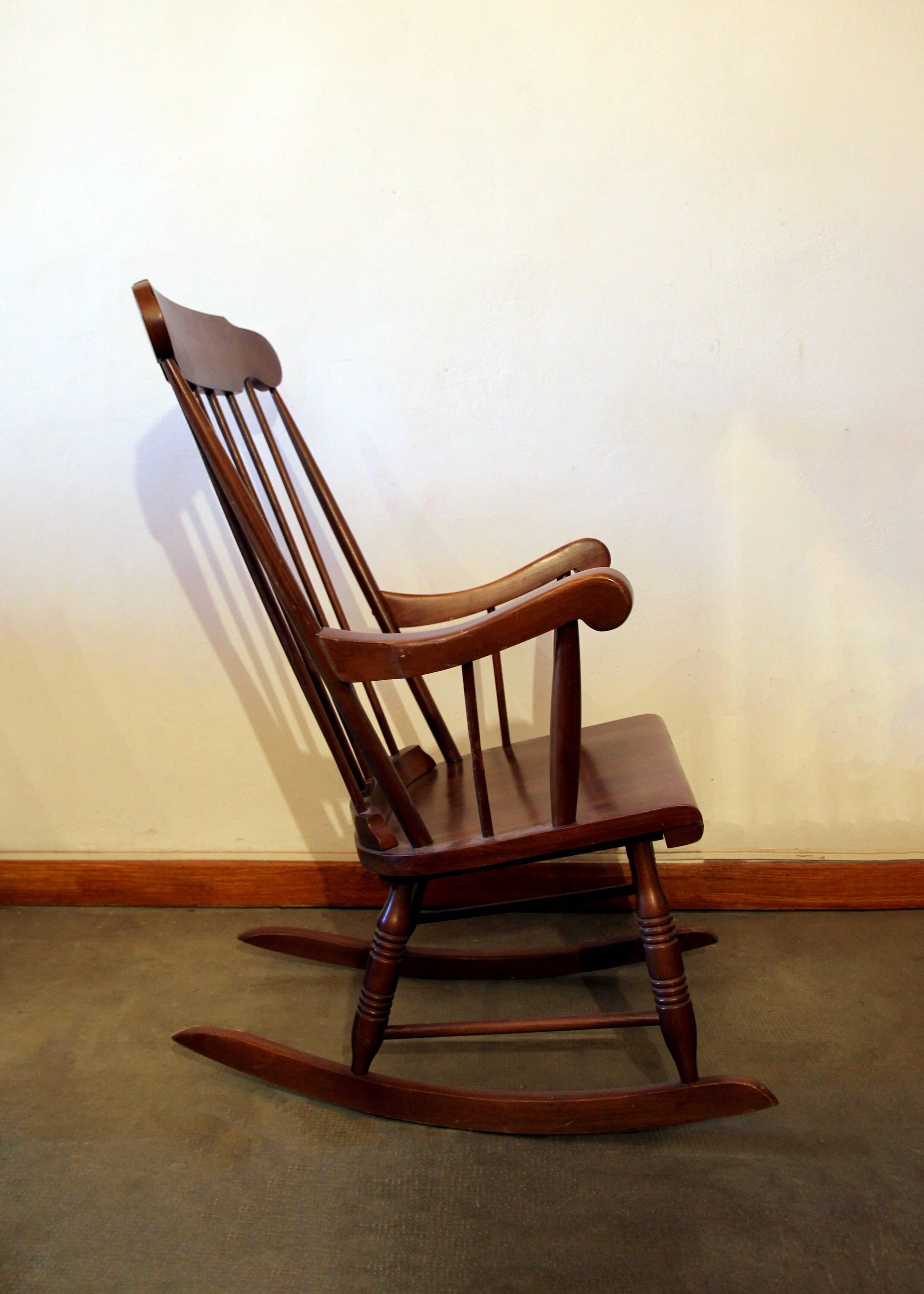 Rocking chair vintage