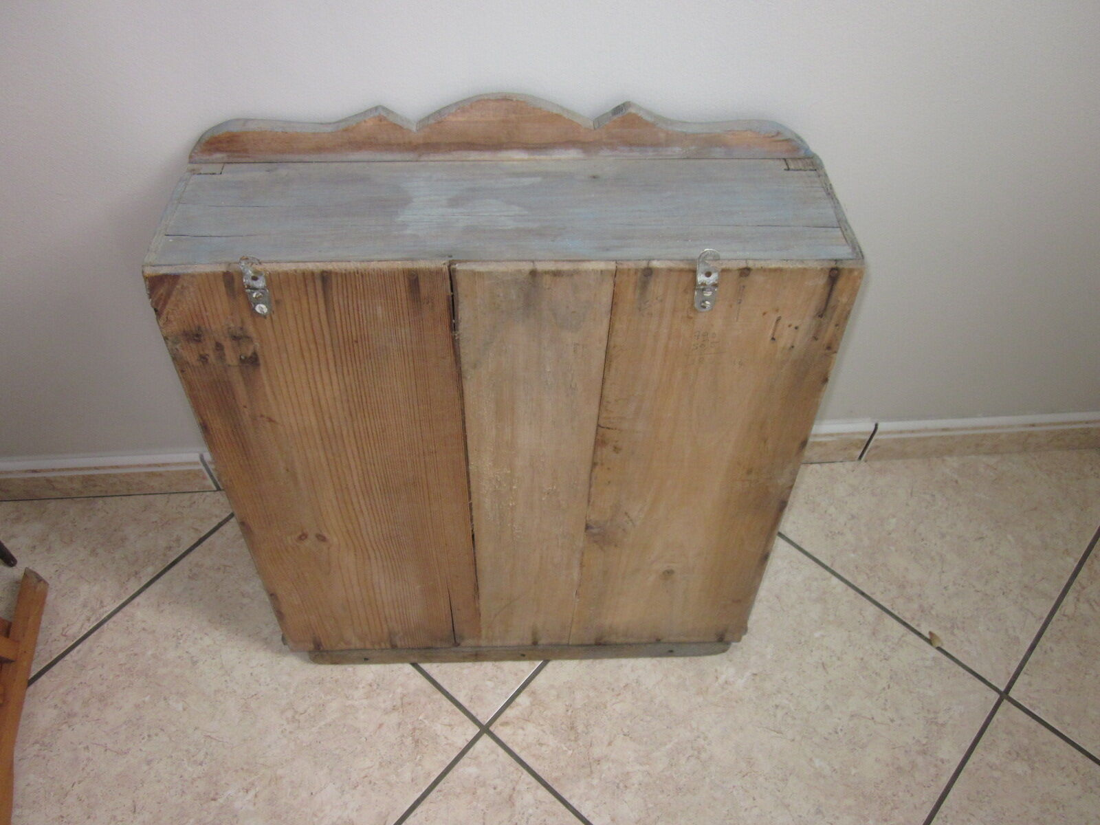 Armoire de toilette ou pharmacie