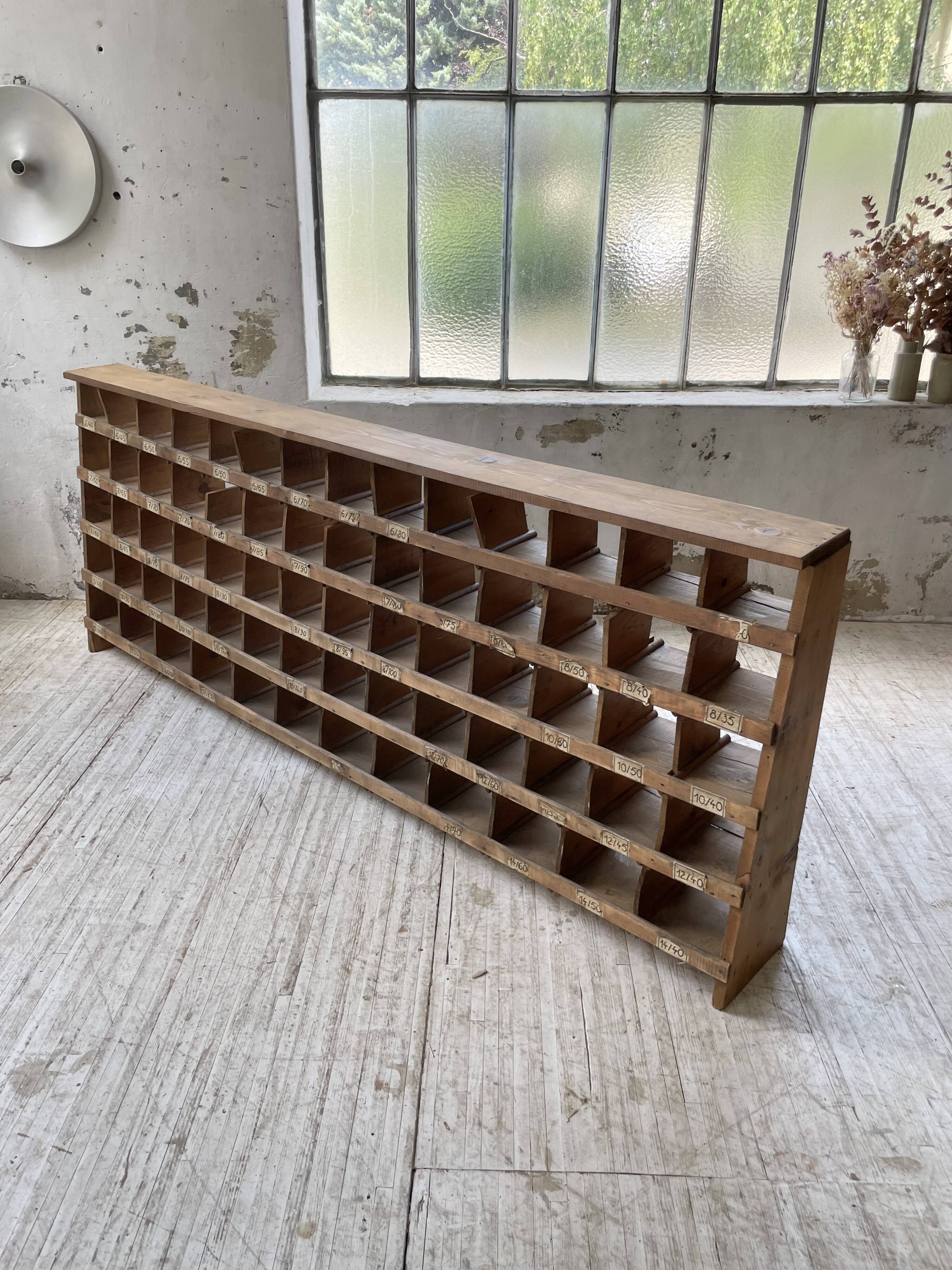 Meuble de métier pin à cases XL 250cm