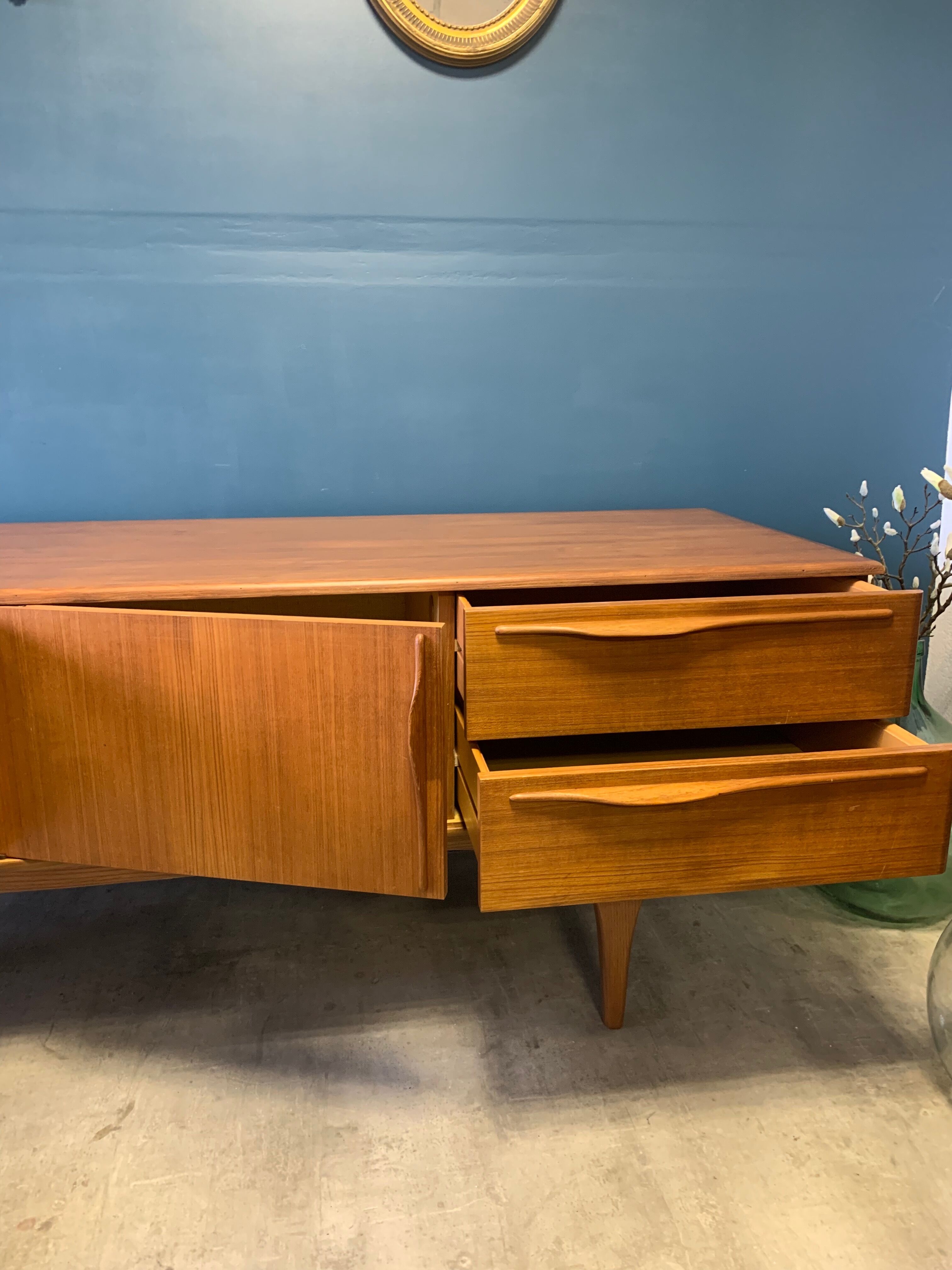 Vintage Scandinavian track