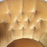 Golden toad chair
