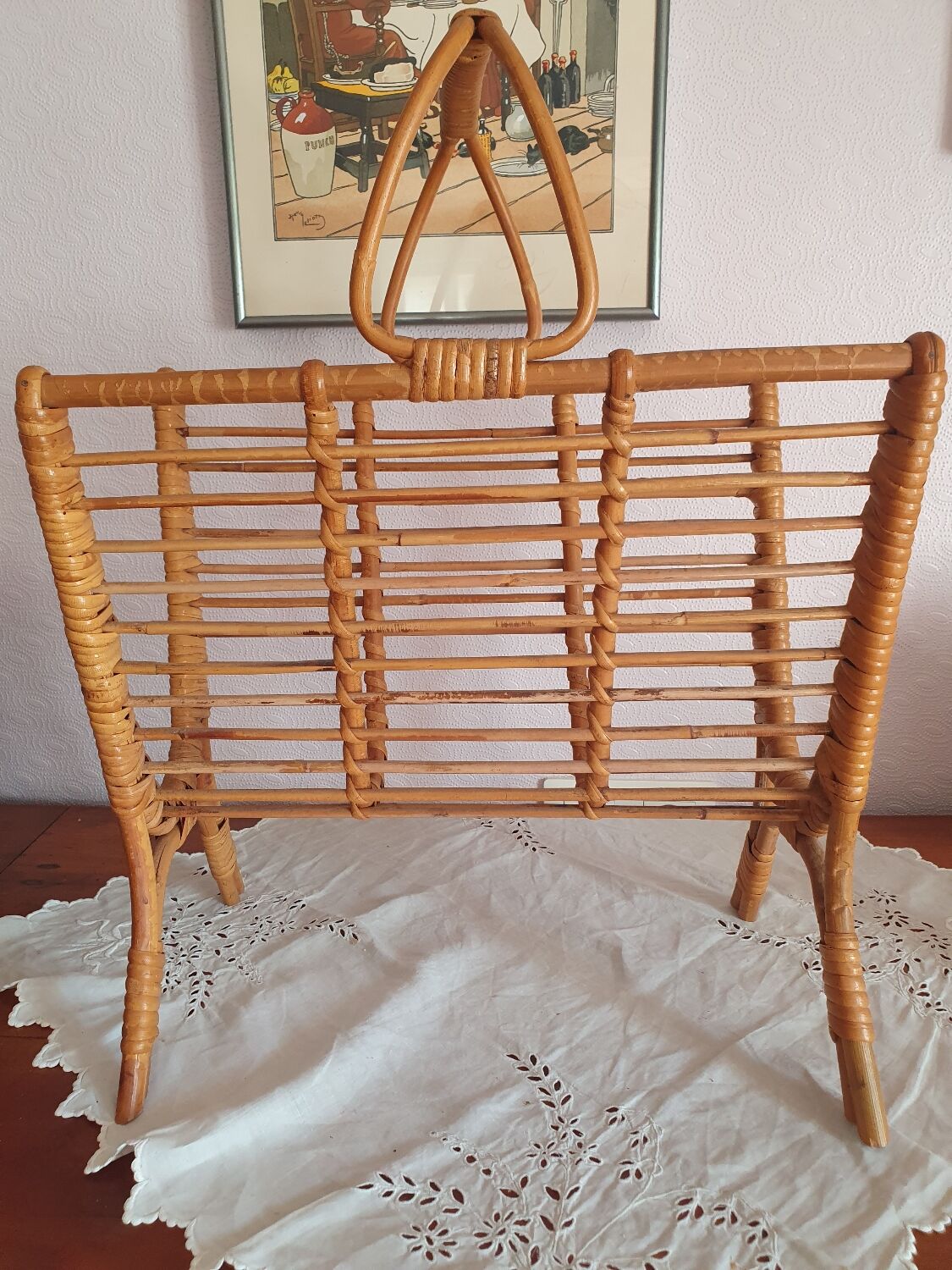 Vintage rattan magazine holder 70's