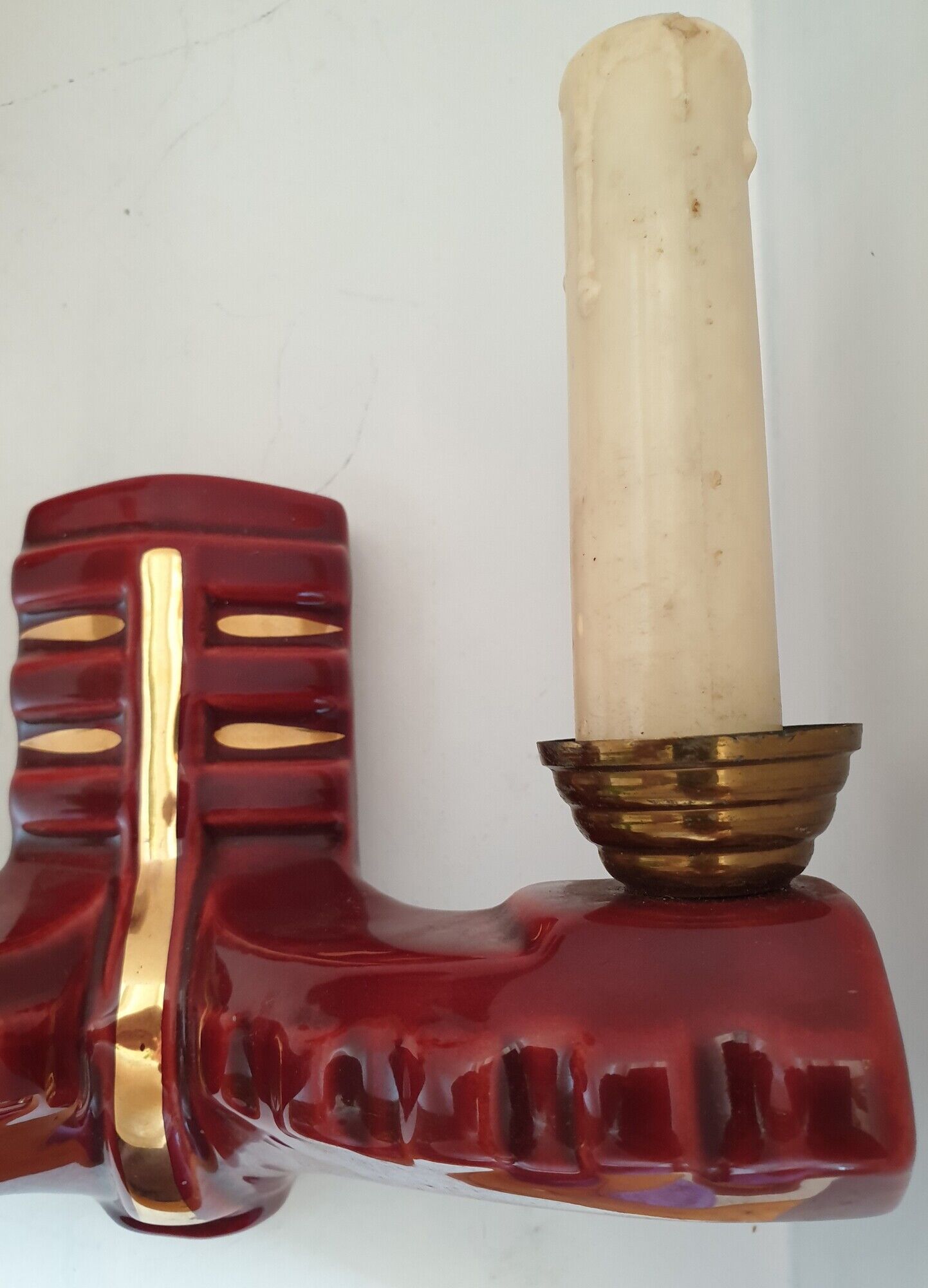 Pair of double art deco sconces in bordeaux and gold ceramics