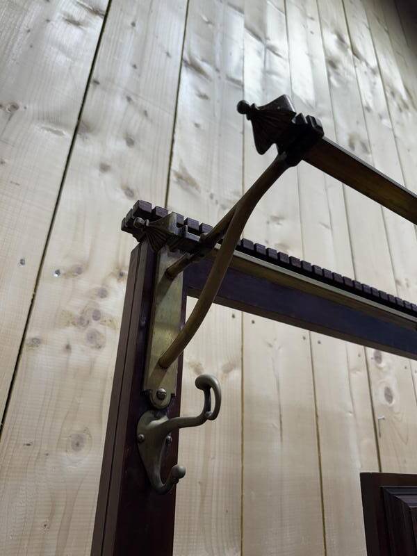 Vestiaire anglais en acajou massif