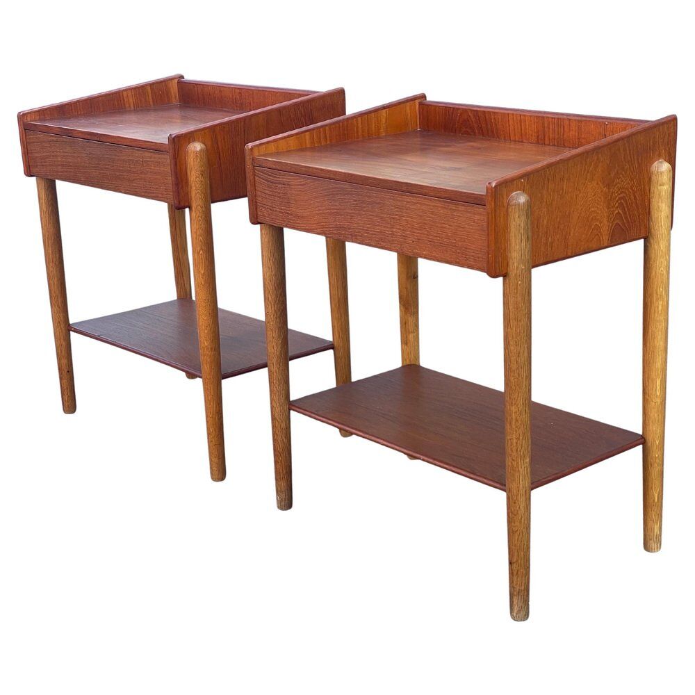 Set of 2 Danish teak and oak bedside tables attributed to Børge Mogensen, 1958