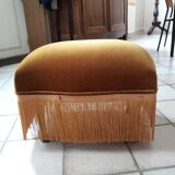 Yellow gold velvet pouf