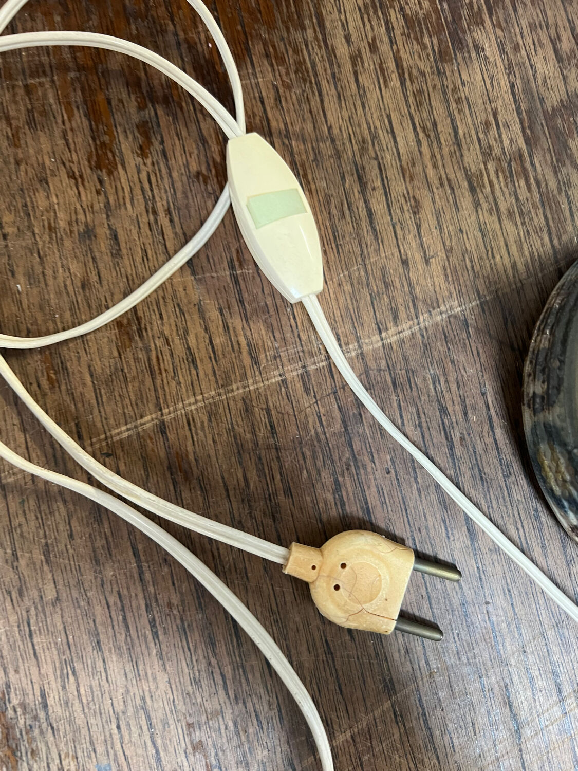 Magnificent vintage lamp signed by Jean-Claude Courjault.