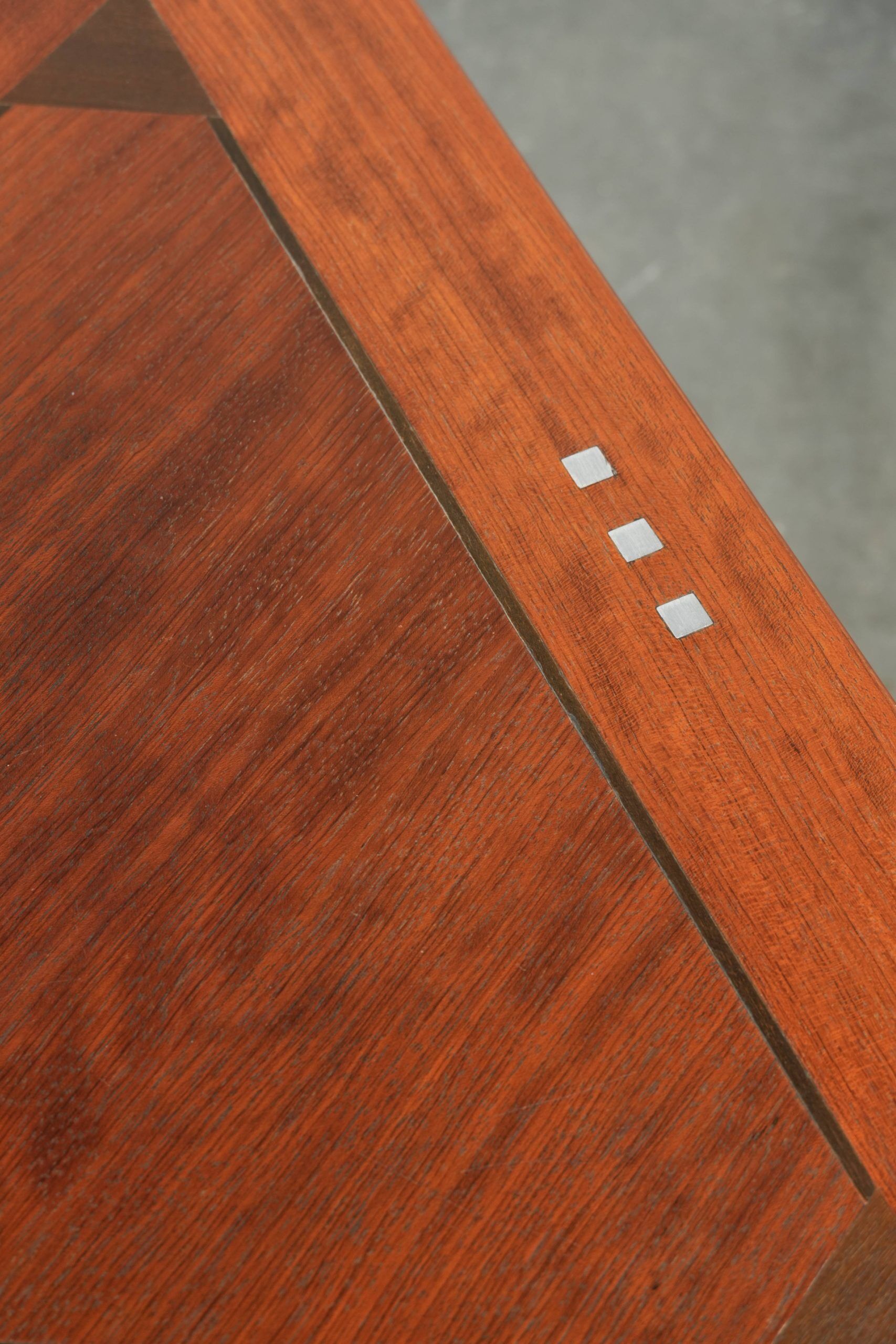 Luxury Art Deco design side/coffee table in triangular shape