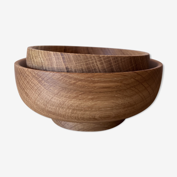 Set of 2 oak bowls