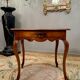 Middle table in walnut period Louis XV around 1730